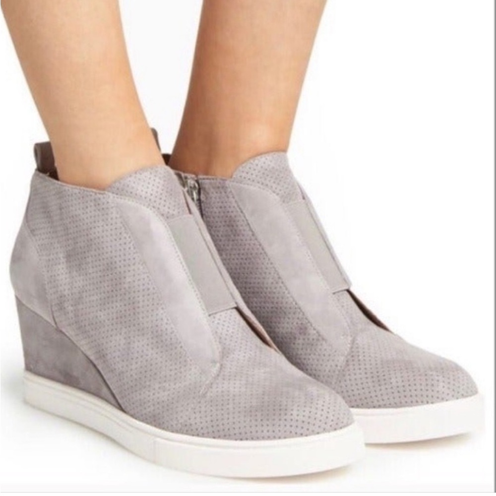 Linea Paolo Felicia Perforated Suede Wedge Booties Sneaker Gray Size 9